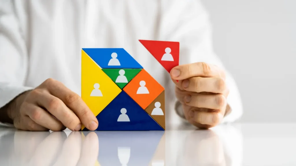 Sağlık Yönetimi Ne İş Yapar başlıklı blog yazısının öne çıkan görseli. Sağlık yönetimi mesleğinin görevleri ve sorumlulukları hakkında bilgi veren içerik görseli.